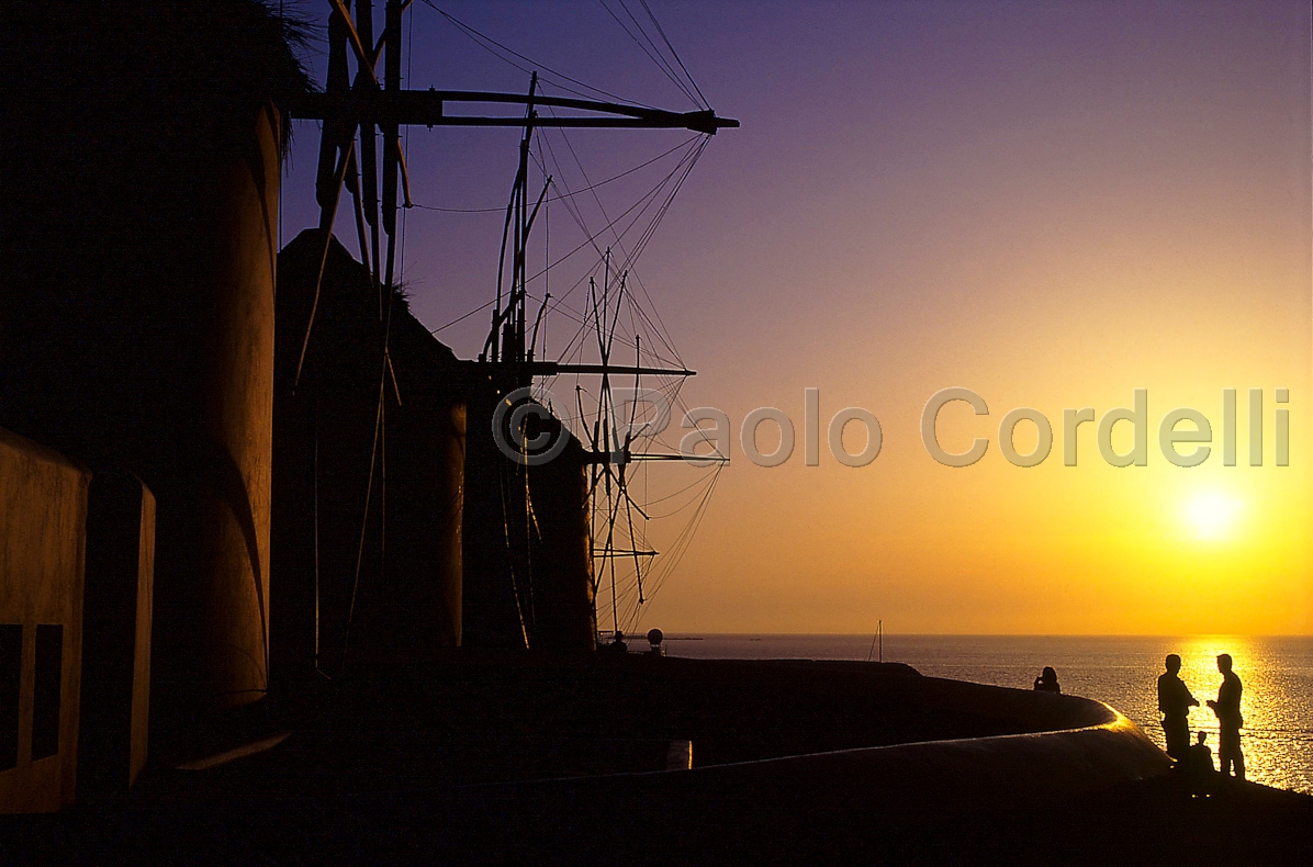 Windmills, Mykonos, Cyclades Islands, Greece
 (cod:Greece12)